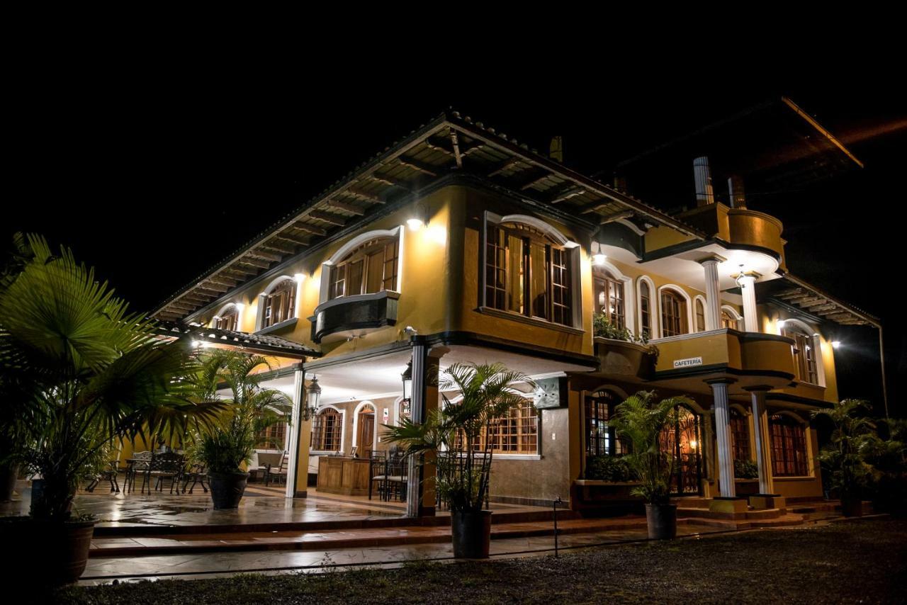 Posada Real Puyo Buitenkant foto